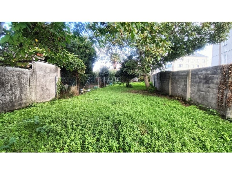 5 soveværelse Byhus til salg i Naron med garage - € 100.000 (Ref: 8500504)