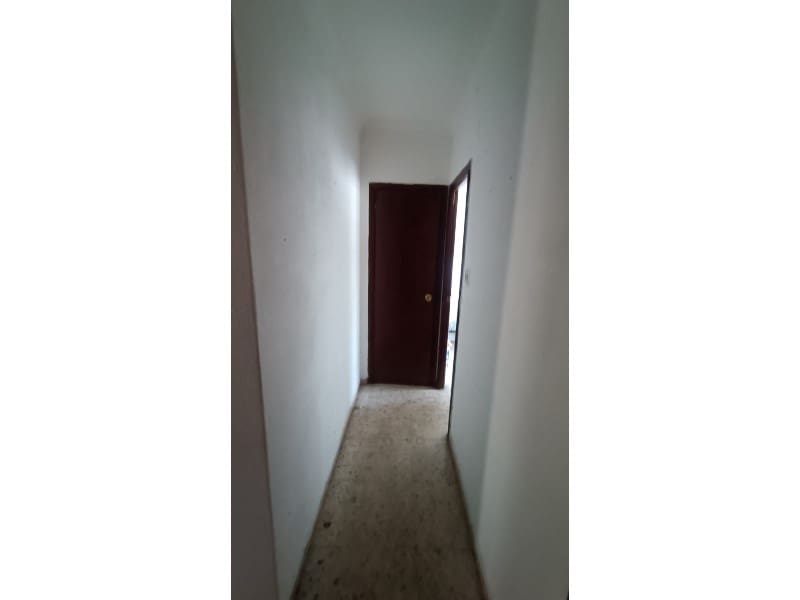 3 bedroom Flat for sale in Ferrol - € 65,000 (Ref: 8559871)