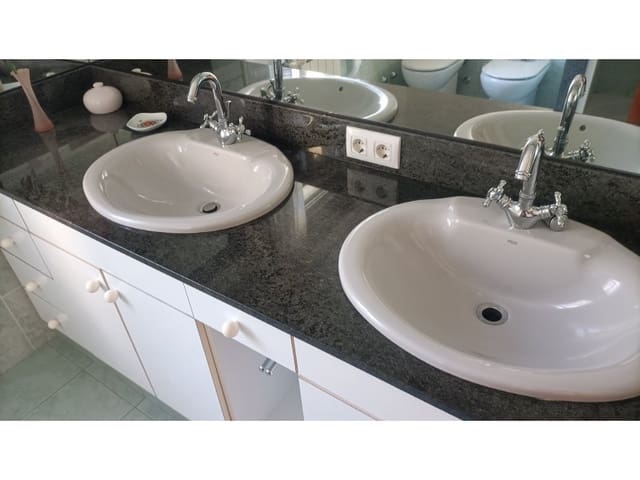 3 soverom Hus til salgs i Ferrol - € 155 000 (Ref: 8599688)