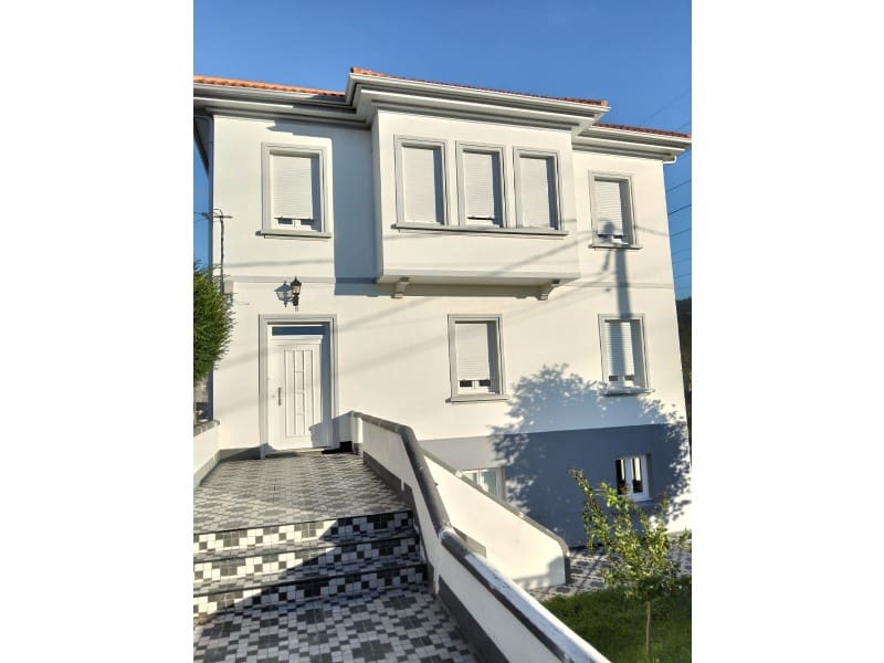 5 soveværelse Villa til salg i Neda med swimmingpool garage - € 398.000 (Ref: 8672170)