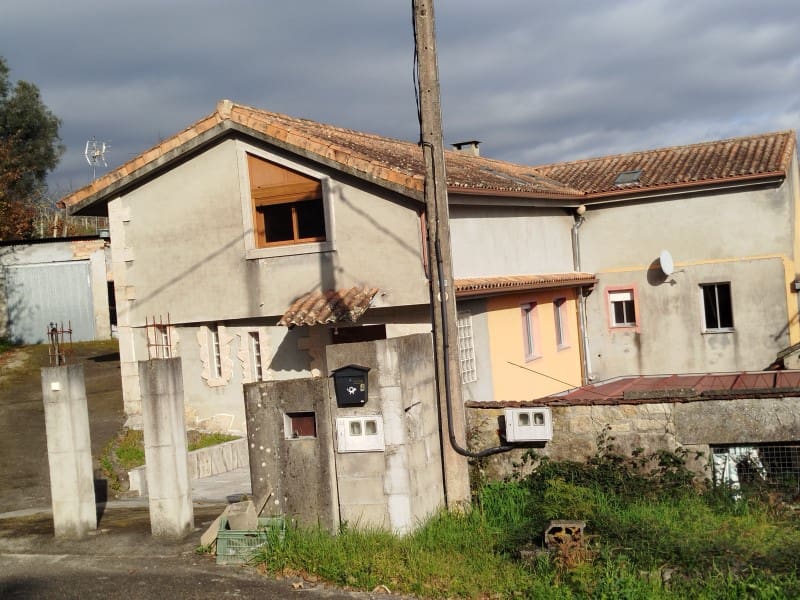 5 slaapkamer Finca/Landhuis te koop in Arbo - € 187.550 (Ref: 8723924)