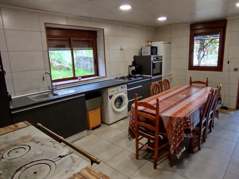 5 slaapkamer Finca/Landhuis te koop in Arbo - € 187.550 (Ref: 8723924)