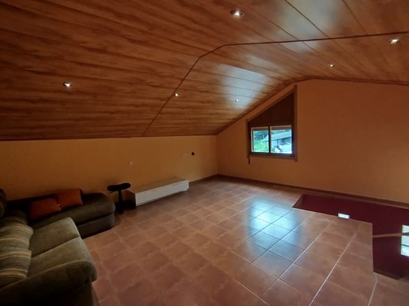 5 slaapkamer Finca/Landhuis te koop in Arbo - € 187.550 (Ref: 8723924)