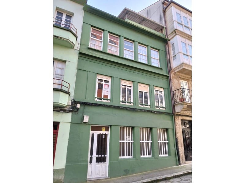 Apartment for sale in Ferrol - € 160,000 (Ref: 8823401)