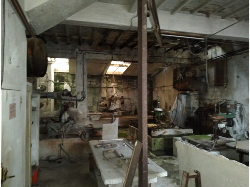 Byhus til salg i Ferrol med garage - € 75.000 (Ref: 8874726)