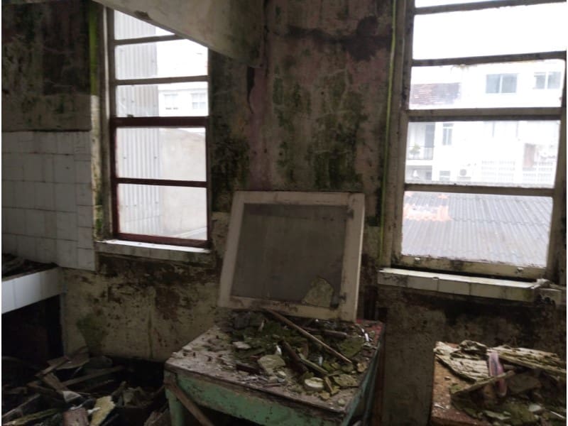 Byhus til salg i Ferrol med garage - € 75.000 (Ref: 8874726)