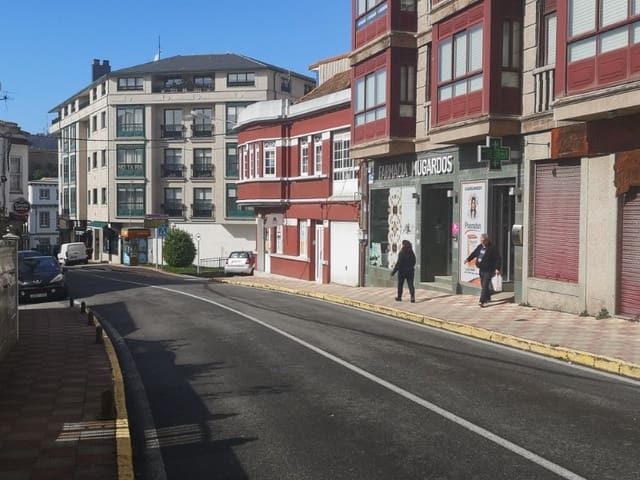 Commercial for sale in Mugardos - € 80,000 (Ref: 8905770)