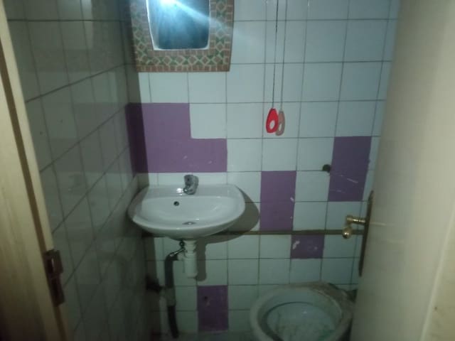 Erhverv til leje i Ferrol - € 400 (Ref: 8949051)