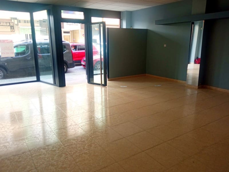 Commercial for rent in Ferrol - € 400 (Ref: 8949051)