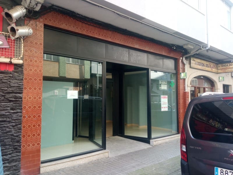 Erhverv til leje i Ferrol - € 400 (Ref: 8949051)