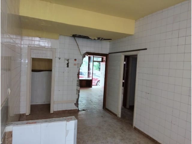 Kommersiell til salgs i Ferrol - € 60 000 (Ref: 8954669)