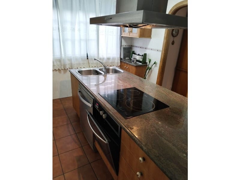 7 soveværelse Villa til salg i Ares med garage - € 530.000 (Ref: 9001360)