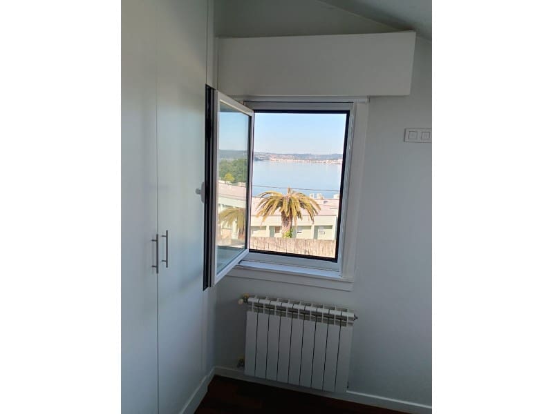 4 bedroom Villa for sale in Mino with garage - € 550,000 (Ref: 9001361)