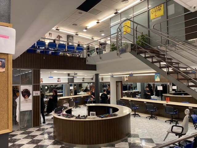 Kommersiell til salgs i Ferrol - € 400 000 (Ref: 9065424)