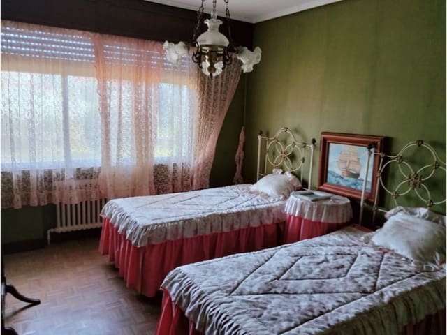 Villa til salgs i Valdoviño med garasje - € 750 000 (Ref: 9166060)