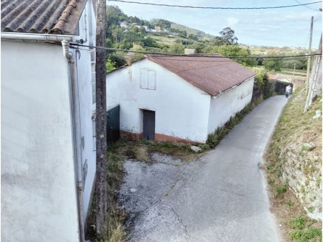 4 slaapkamer Huis te koop in Neda met garage - € 150.000 (Ref: 9218566)