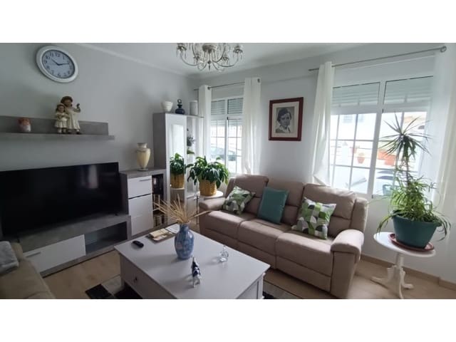 2 bedroom Apartment for rent in Ferrol - € 800 (Ref: 9272521)