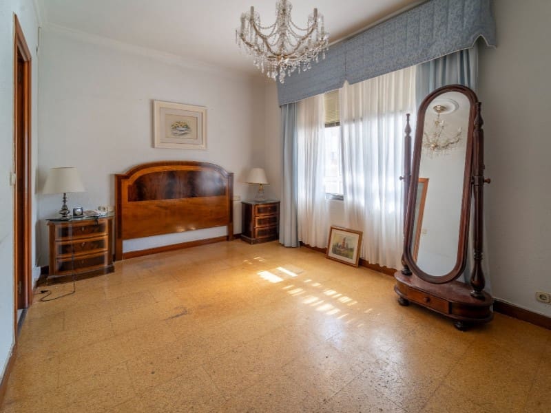 2 bedroom Flat for sale in Ferrol - € 85,000 (Ref: 9338572)