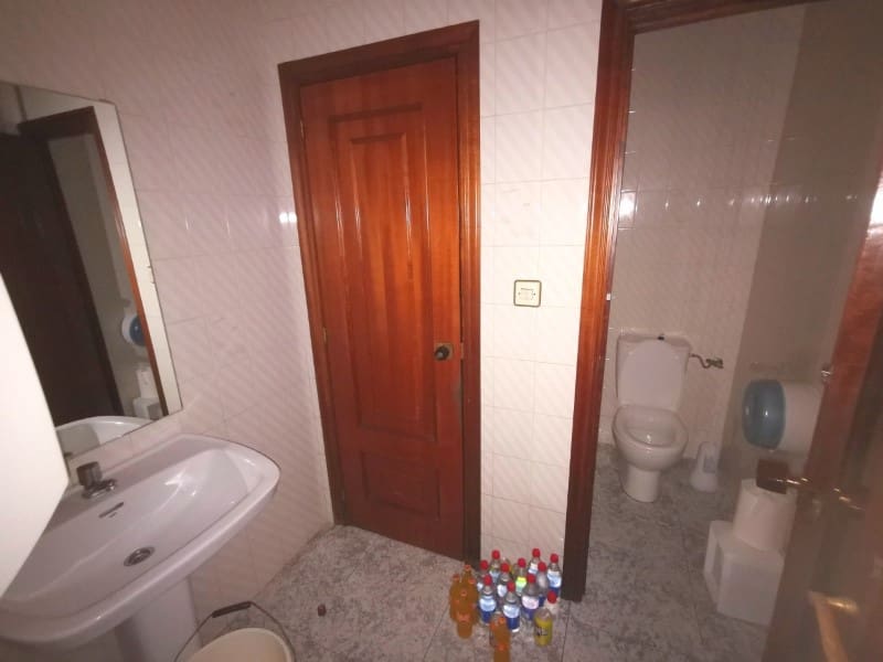 Restaurant/Bar til salg i Ferrol - € 250.000 (Ref: 9356127)