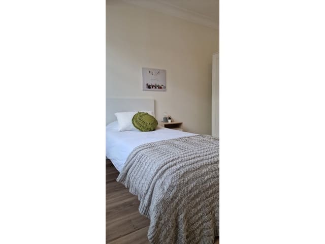 3 bedroom Flat for rent in Ferrol - € 700 (Ref: 9433351)