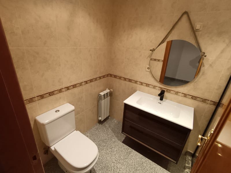 2 soveværelse Lejlighed til salg i Ferrol med garage - € 138.000 (Ref: 9452063)