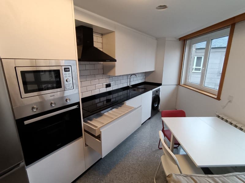 2 soveværelse Lejlighed til salg i Ferrol med garage - € 138.000 (Ref: 9452063)