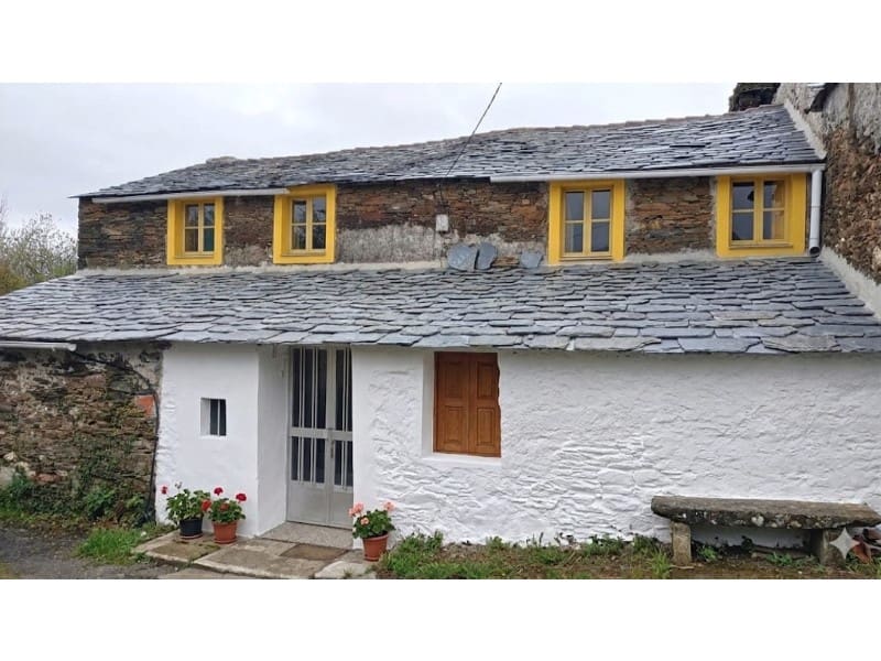 4 bedroom Finca/Country House for sale in Ortigueira - € 22,500 (Ref: 9465576)