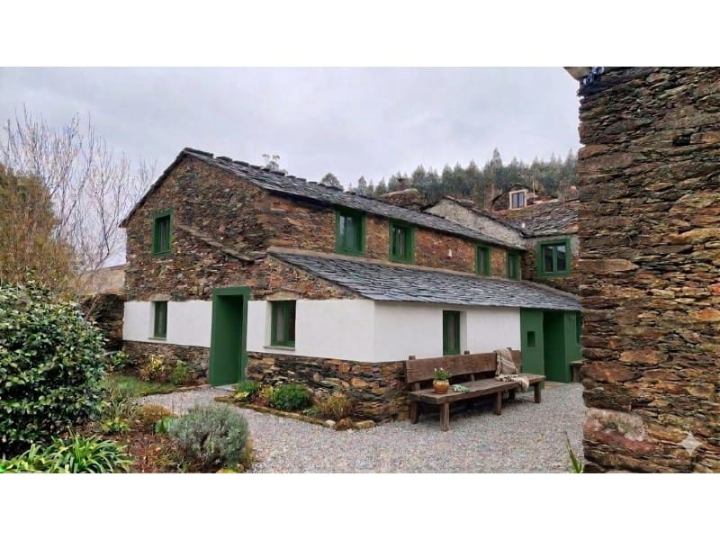 4 bedroom Finca/Country House for sale in Ortigueira - € 22,500 (Ref: 9465576)