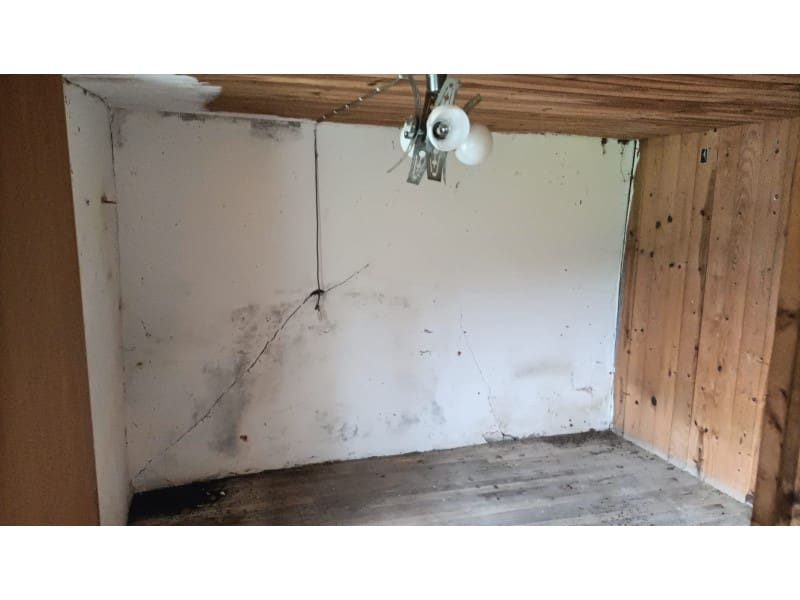 4 bedroom Finca/Country House for sale in Ortigueira - € 22,500 (Ref: 9465576)