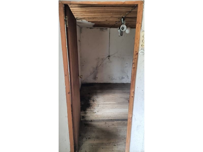 4 bedroom Finca/Country House for sale in Ortigueira - € 22,500 (Ref: 9465576)