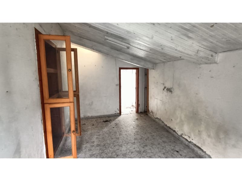 4 bedroom Finca/Country House for sale in Ortigueira - € 22,500 (Ref: 9465576)