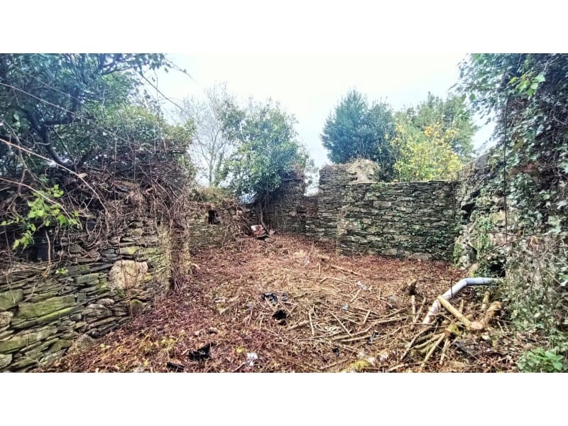 4 bedroom Finca/Country House for sale in Ortigueira - € 22,500 (Ref: 9465576)