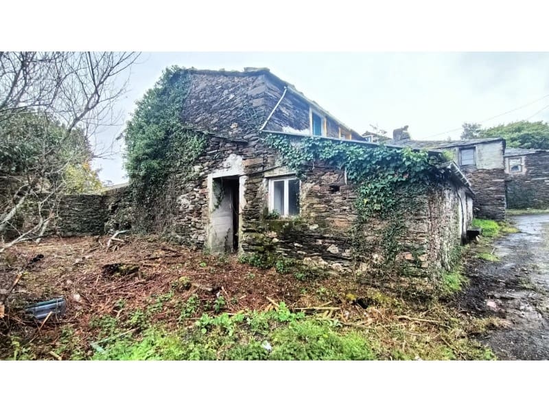 4 bedroom Finca/Country House for sale in Ortigueira - € 22,500 (Ref: 9465576)