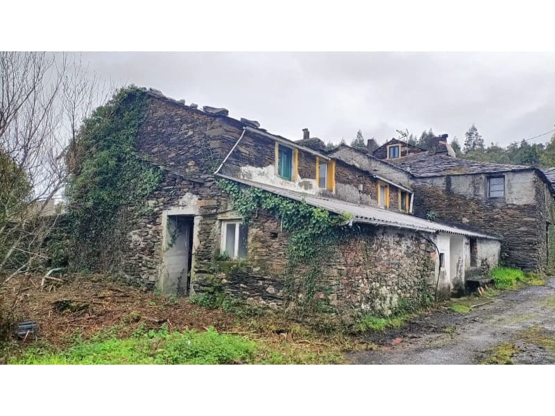 4 bedroom Finca/Country House for sale in Ortigueira - € 22,500 (Ref: 9465576)