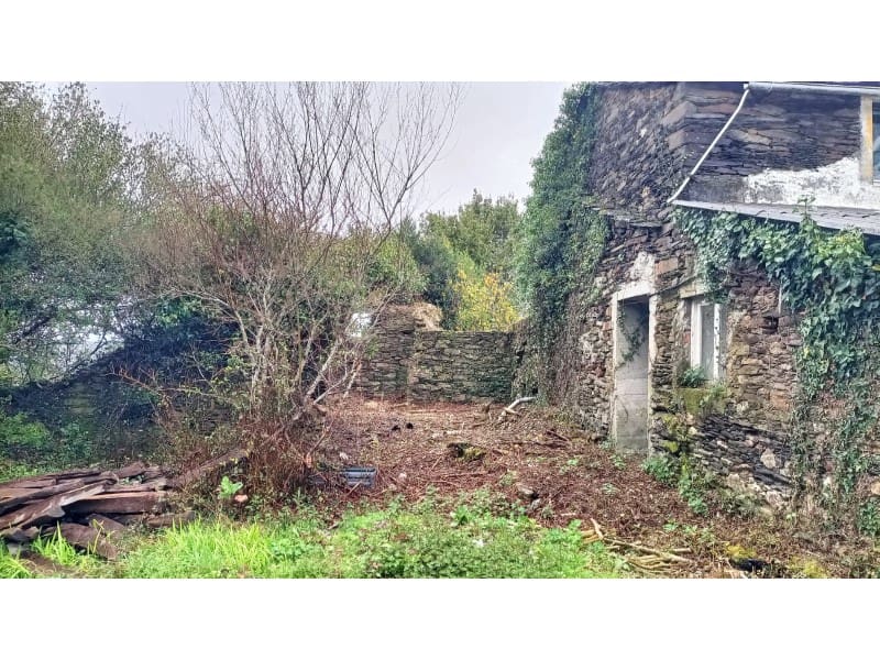 4 bedroom Finca/Country House for sale in Ortigueira - € 22,500 (Ref: 9465576)