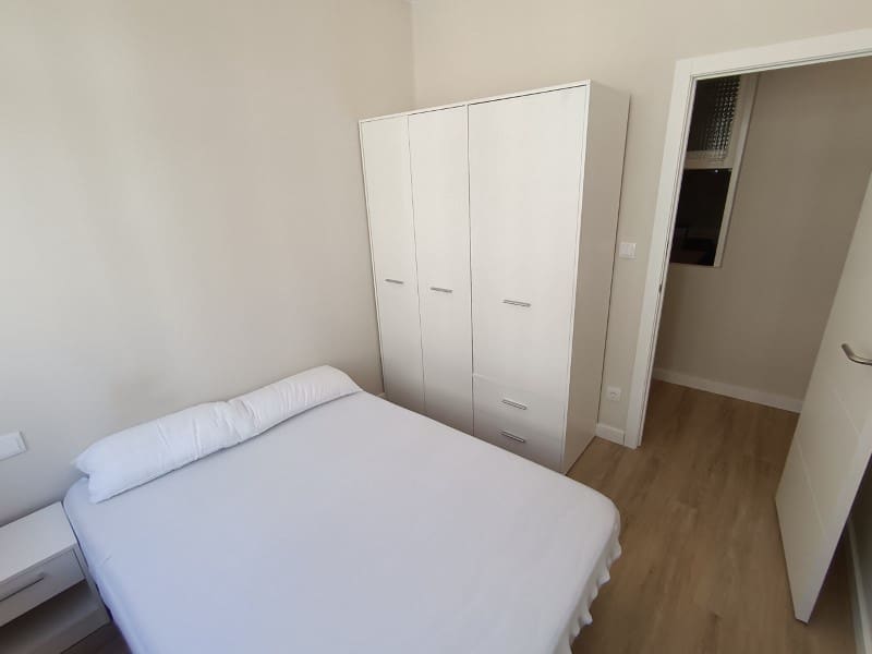 1 bedroom Flat for rent in Ferrol - € 290 (Ref: 9516019)