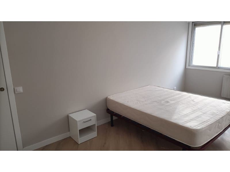 3 bedroom Flat for rent in Ferrol - € 1,000 (Ref: 9534357)