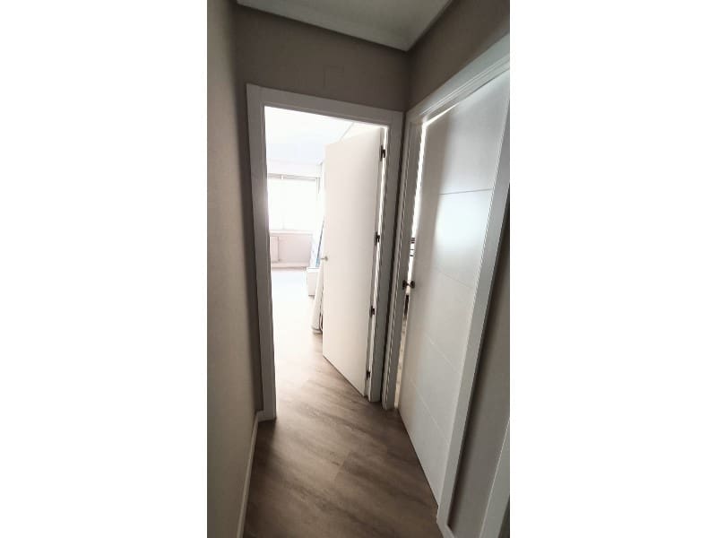 3 bedroom Flat for rent in Ferrol - € 1,000 (Ref: 9534357)