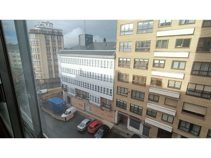 3 bedroom Flat for rent in Ferrol - € 1,000 (Ref: 9534357)