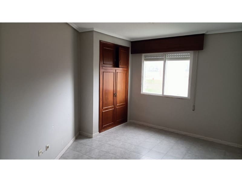 4 slaapkamer Appartement te koop in Valdovino - € 117.000 (Ref: 9565100)