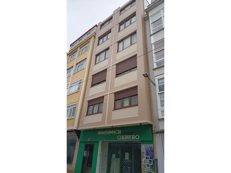 Piso de 3 habitaciones en Ferrol en alquiler - 840 € (Ref: 9582889)