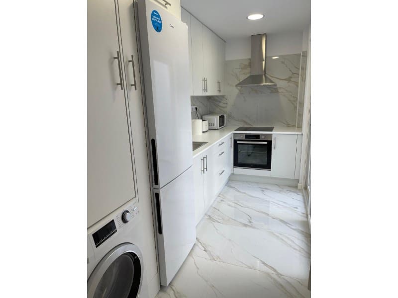 Piso de 3 habitaciones en Ferrol en alquiler - 840 € (Ref: 9582889)