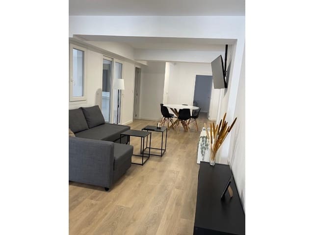 Piso de 3 habitaciones en Ferrol en alquiler - 840 € (Ref: 9582889)