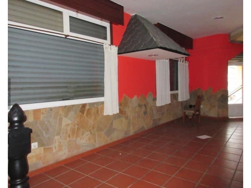 Commercial for sale in Ares - € 110,000 (Ref: 9591192)