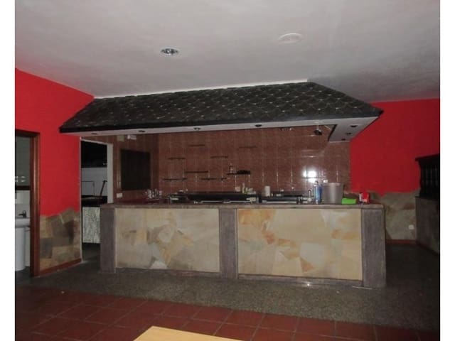 Kommersiell til salgs i Ares - € 110 000 (Ref: 9591192)