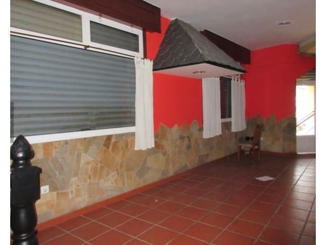 Kommersiell til salgs i Ares - € 110 000 (Ref: 9591192)