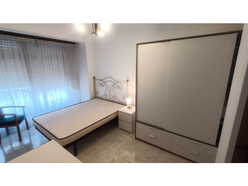 2 bedroom Flat for sale in Ferrol - € 85,000 (Ref: 9591193)