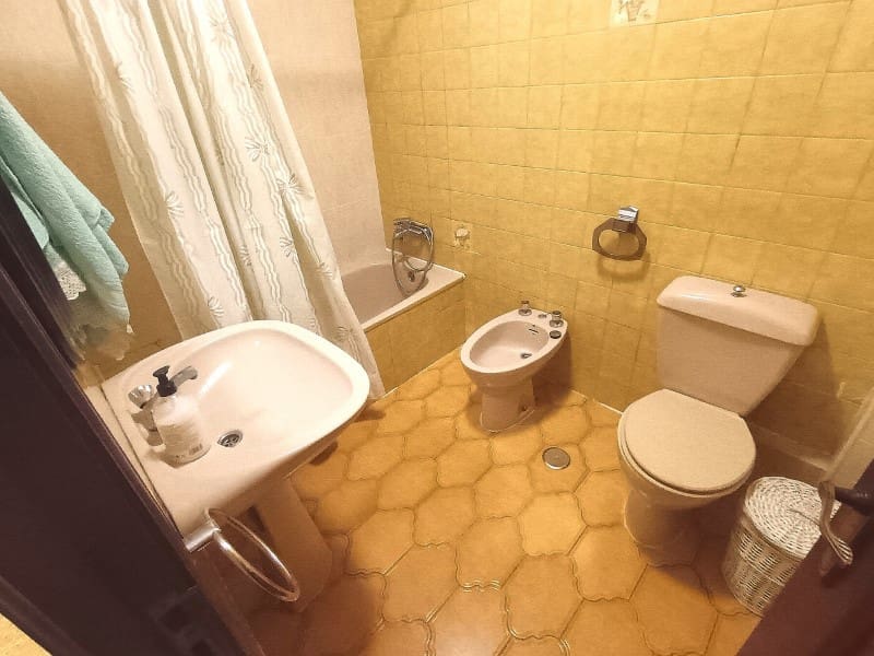 3 soverom Leilighet til leie i Ferrol - € 750 (Ref: 9644947)