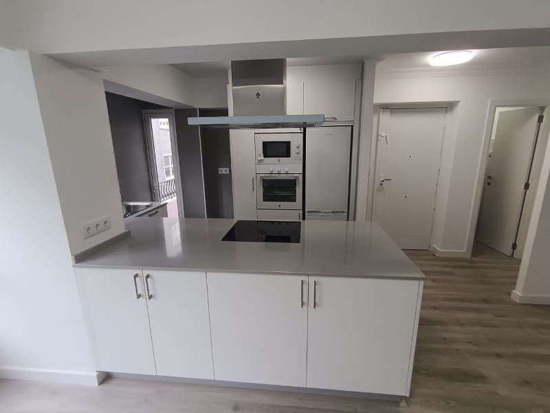 2 makuuhuone Asunto myytävänä paikassa Ferrol - 205 000 € (Ref: 9677061)