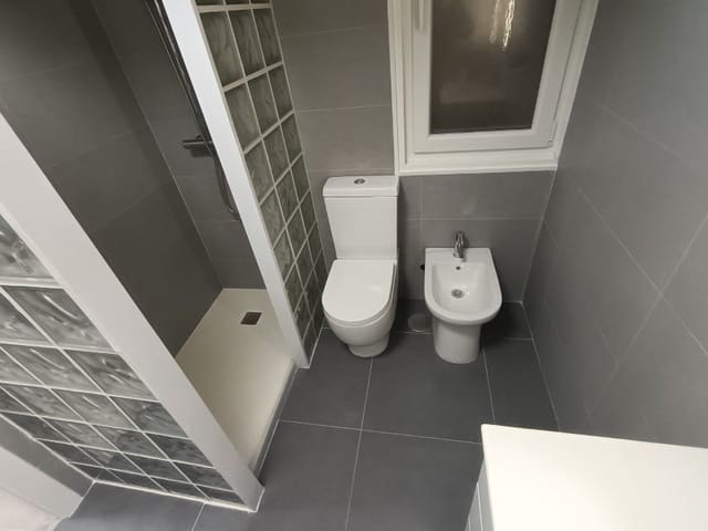 2 makuuhuone Asunto myytävänä paikassa Ferrol - 205 000 € (Ref: 9677061)